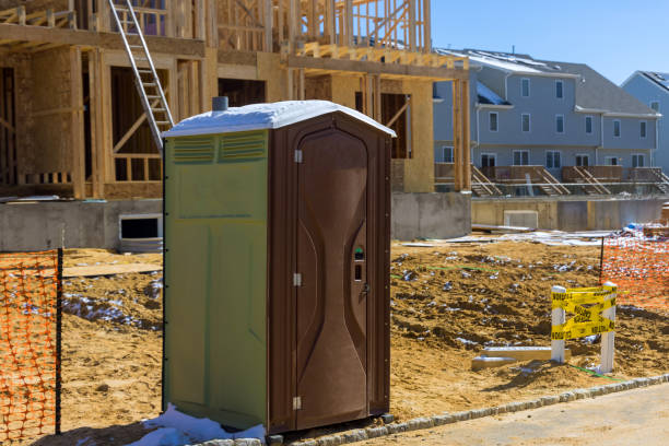 Best Luxury portable toilet rental  in Essexville, MI