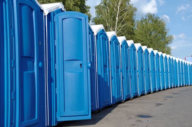 Best Luxury portable toilet rental  in Essexville, MI
